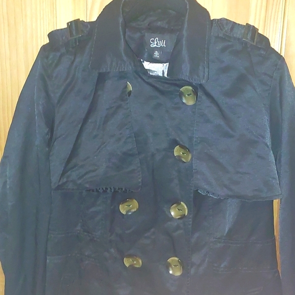 LUII Trench Coat - Picture 2 of 9